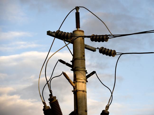 MELBOURNE, AUSTRALIA - NewsWire Photos June 03, 2022: Generic images of powerlines. Picture: NCA NewsWire / Andrew Henshaw