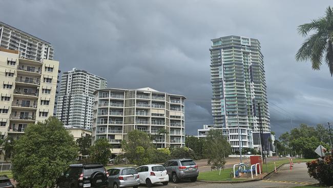 Wild weather is on the way for Darwin this afternoon. Picture: Jordan McCarthy