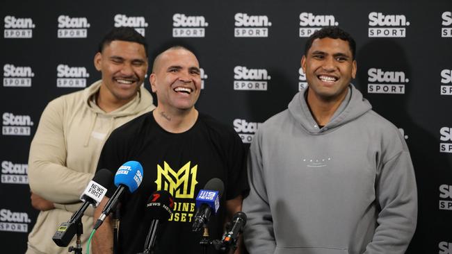 Anthony Mundine believes in Tevita Pangai Jr. Photo: Fightr Promotions