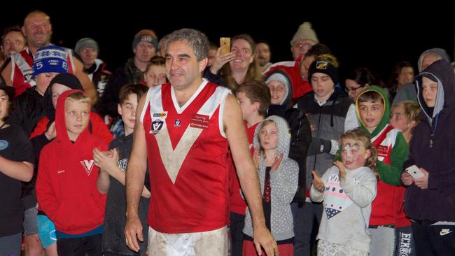 Healesville vets legend Andrew ‘Pee Wee’ Peters