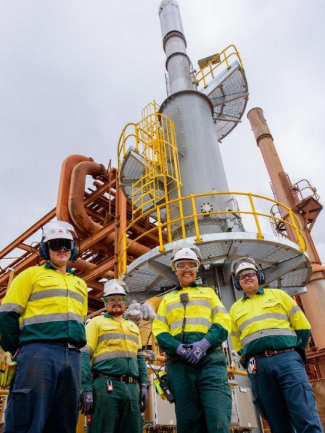 QAL's digestion employees are pleased with the new thermal oxidiser L-R Ross Stephenson - Shift Maintenance Superintendent, Jake Mackay - EI Apprentice, Anna Kepper - Trades AluminaProducer, Steven Herbst - Digestion Supervisor.