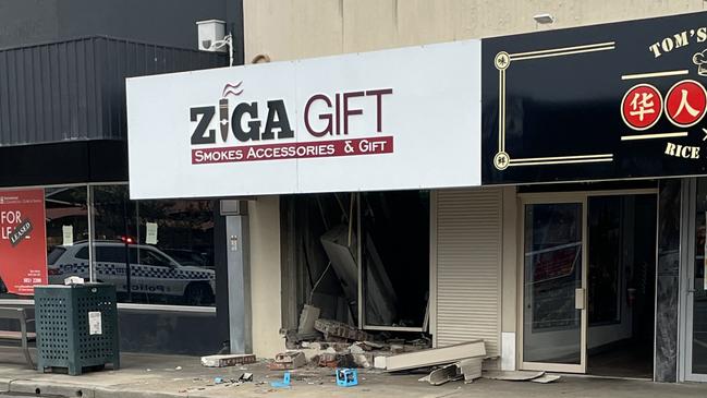 Ziga Gifts on Lime Ave in Mildura might have become the latest victim of the ongoing cigarette wars in Victoria