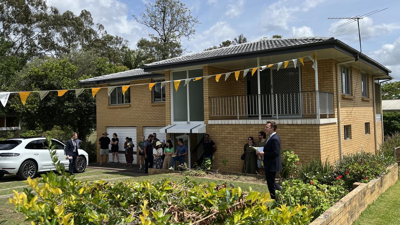 Eight registered bidders and more than thirty people gathered as Ray White Wilston principal, Mitch Peereboom, hosted the fast-paced auction for the home.