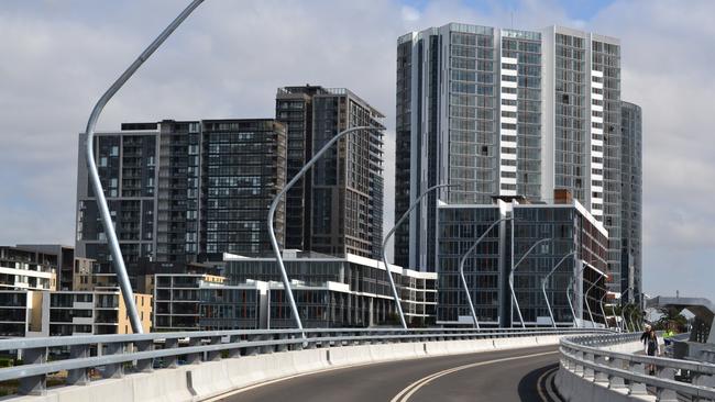 The Bennelong Bridge between Wentworth Point and Rhodes.