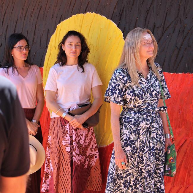 Territory Coroner Elisabeth Armitage visits Yuendumu during an inquest into the death of Kumanjayi Walker. Outside house 511. L-R counsel assisting Maria Walz and Peggy Dwyer with Coroner Elisabeth Armitage. Picture: Jason Walls