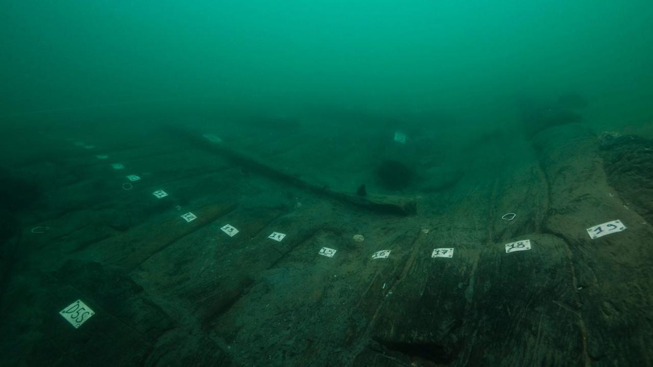 The wooden hull of ship 17. Picture: Franck Goddio/Hilti Foundation