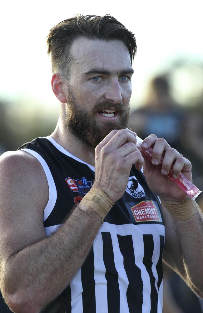 Dixon returned to footy from injury with the Magpies in the SANFL this year. Picture: Dean Martin (AAP).