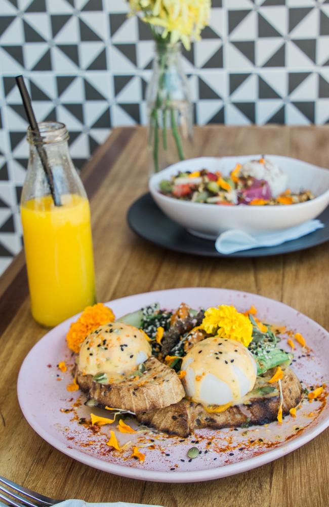 The vegan eggs benedict at Niche &amp; Co, Tugun.