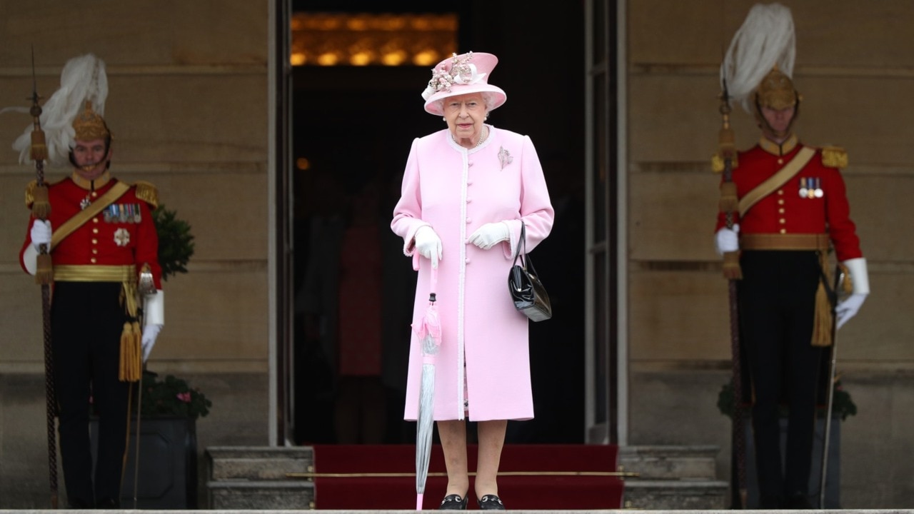 The Queen recommences royal duties