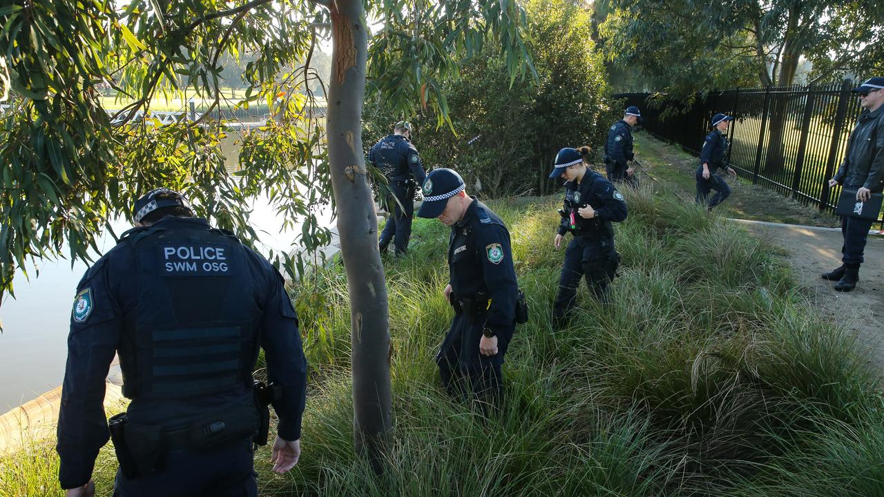 Police were seen carrying out line searches in the surrounding area and along the banks of the river. Picture: NewsWire / Gaye Gerard