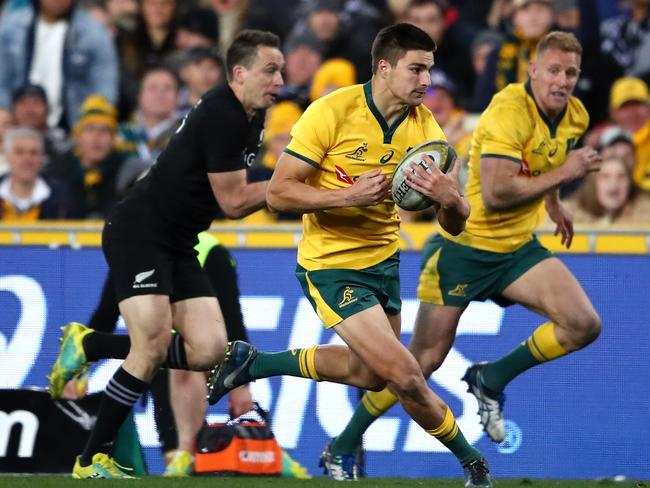 Jack Maddocks (C) runs the ball for the Wallabies during last week’s opening Bledisloe Cup match. Picture: Getty