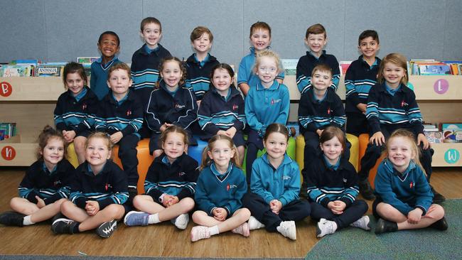 St Catherine of Siena Prep GK Back row L-R: Josefa Torau, Hudson Reardon, Alfie Hickin, William Todd, Xavier Fletcher, Raffi Serkisian. Middle row: Bonnie Cirillo, Jimmy Dower, Evelyn Hall, Connie Wishart, Alice Vella, Xander Fehling, Marlo Thomas. Front row: Frankie Roberts, Mia Newitt, Evie Lee, Ottilie Elliott, Savannah Judd, Harriet Nelson, Maxwell Foley.