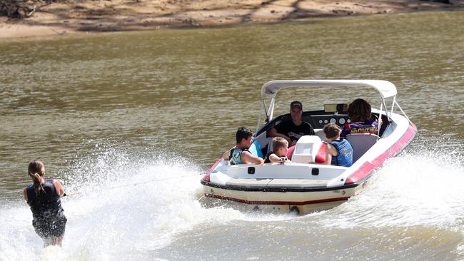 A skier on the Southern 80 course in the Murray River on Sunday. Picture: Ian Currie