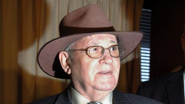 Former Soviet leader Mikhail Gorbachev wears an akubra in Brisbane in 2006.