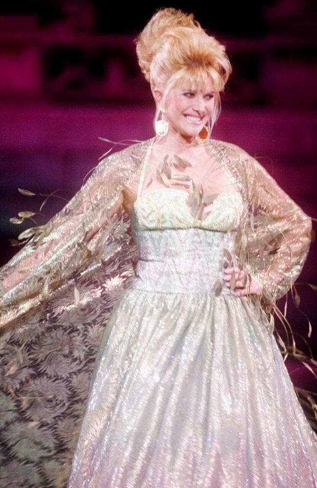 Ivana Trump models for designer Gai Mattiolo in Rome in 1996. Picture: AP Photo/Bruno Mosconi