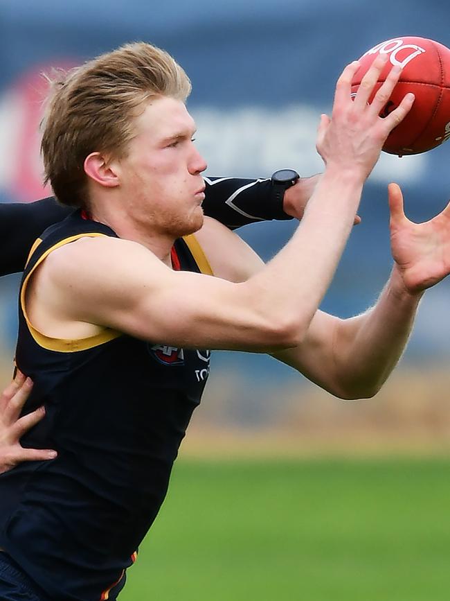 Top-10 draft pick Fischer McAsey scored 16 KFC SuperCoach points on debut.