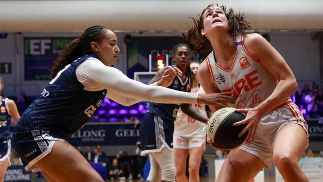 GEELONG, AUSTRALIA - OCTOBER 30: Alicia Froling of the Townsville Fire looks to shoot during the round one WNBL match between Geelong United and Townsville Fire at The Geelong Arena, on October 30, 2024, in Geelong, Australia. (Photo by Kelly Defina/Getty Images)