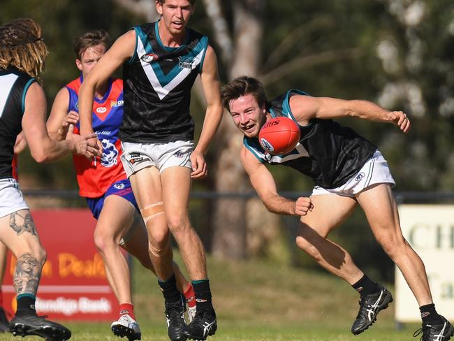 Laurimar does battle with Mernda last season in Division 3. Picture: Nathan McNeill.