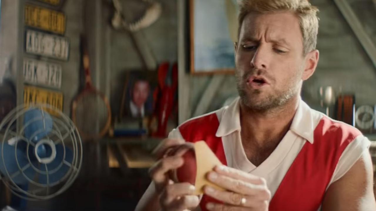 Foster's has taken a cheeky dig at the Australian men's cricket team in a UK commercial.
