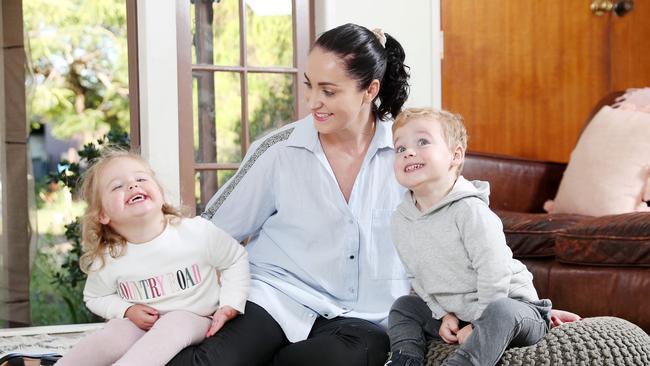 Lee Chaplin with her children Claudia, 2, and Roman, 4, is struggling to buy a home in this market. Picture: Tara Croser.