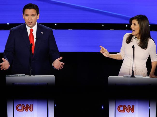 DES MOINES, IOWA - JANUARY 10: Republican presidential candidates Florida Gov. Ron DeSantis and former U.N. Ambassador Nikki Haley participate in the CNN Republican Presidential Primary Debate in Sheslow Auditorium at Drake University on January 10, 2024 in Des Moines, Iowa. DeSantis and Haley both qualified for this final debate before the Iowa caucuses, while former President Donald Trump declined to participate and instead held a simultaneous town hall event live on FOX News.   Chip Somodevilla/Getty Images/AFP (Photo by CHIP SOMODEVILLA / GETTY IMAGES NORTH AMERICA / Getty Images via AFP)