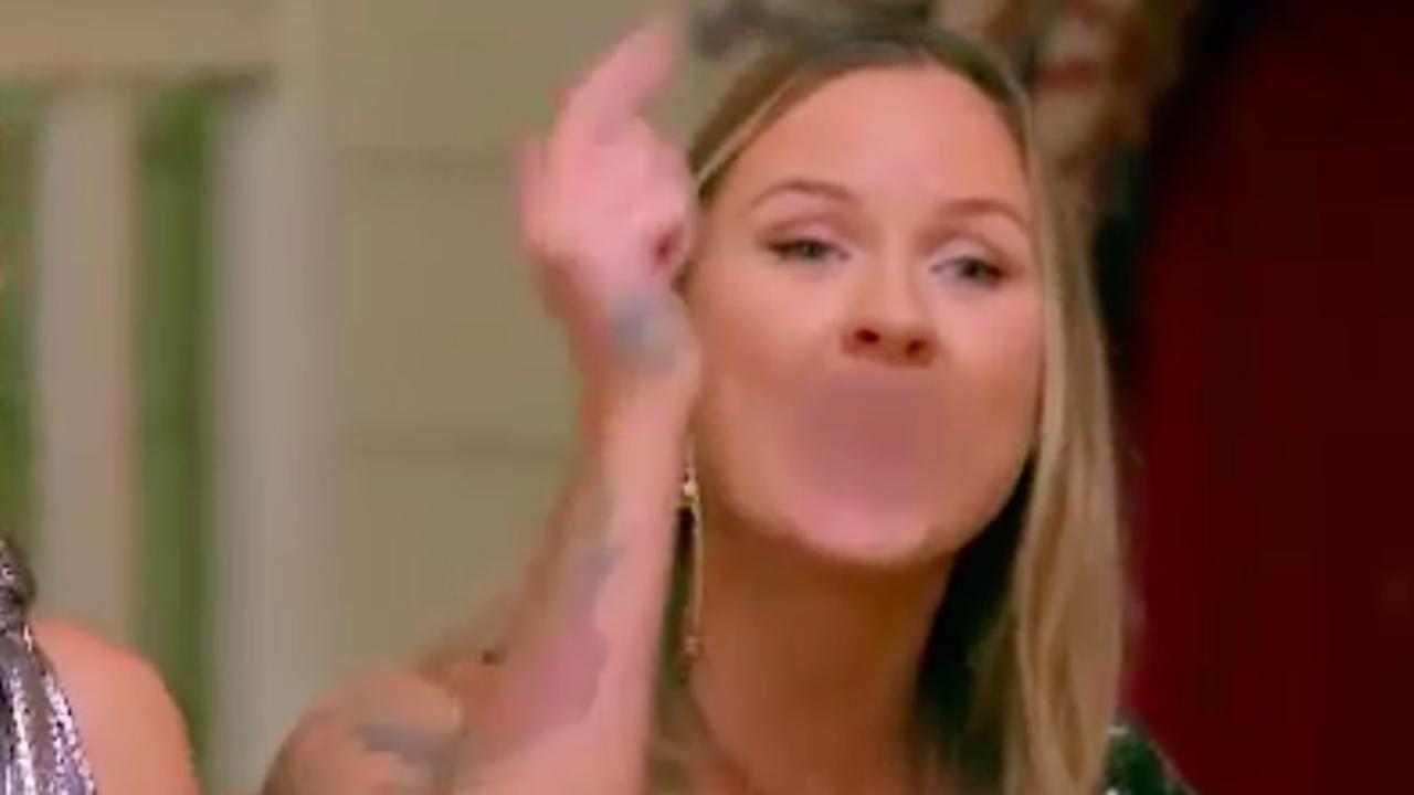 Ugh when is Roxi’s mouth <i>not</i> blurred out?