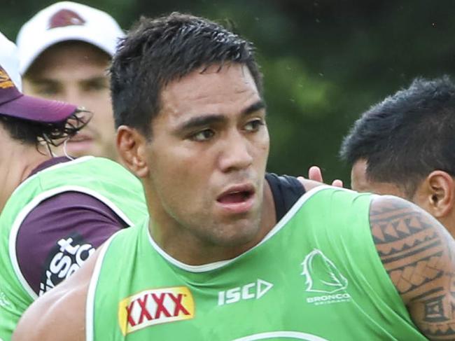 Joe Ofahengaue in action during a Brisbane Broncos training session at the Clive Berghofer Centre in Brisbane, Thursday, February 27, 2020. (AAP Image/Glenn Hunt) NO ARCHIVING