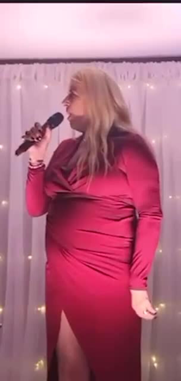 Greens candidate jokes she wants to have sex with Barnaby Joyce