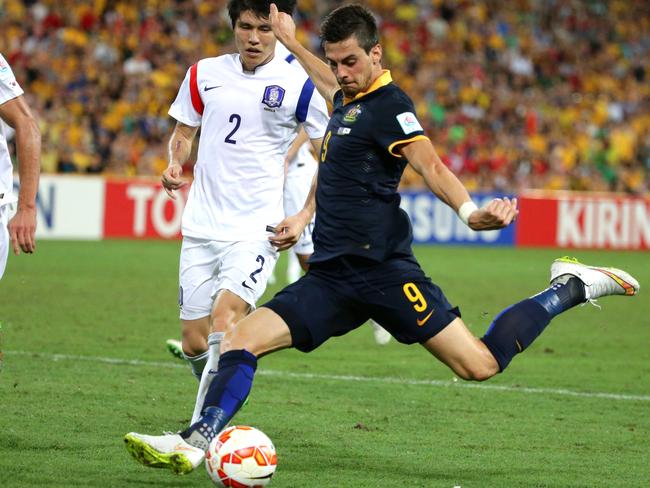 Australias Tomi Juric. The Australian Socceroos vs the Korea Republic at Brisbane Stadium. Pic Peter Wallis