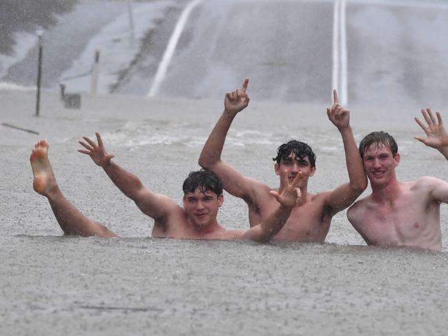 Gallery: Big wet lashes Townsville