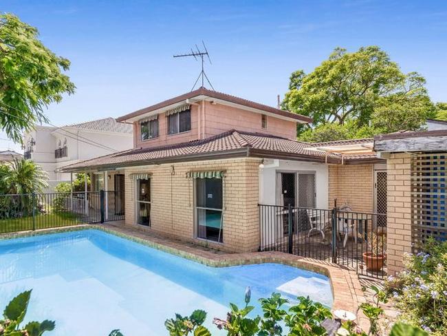 REAL ESTATE: This five-bedroom house at 16 Becker St, Sunnybank, is for sale in the MacGregor State School catchment.