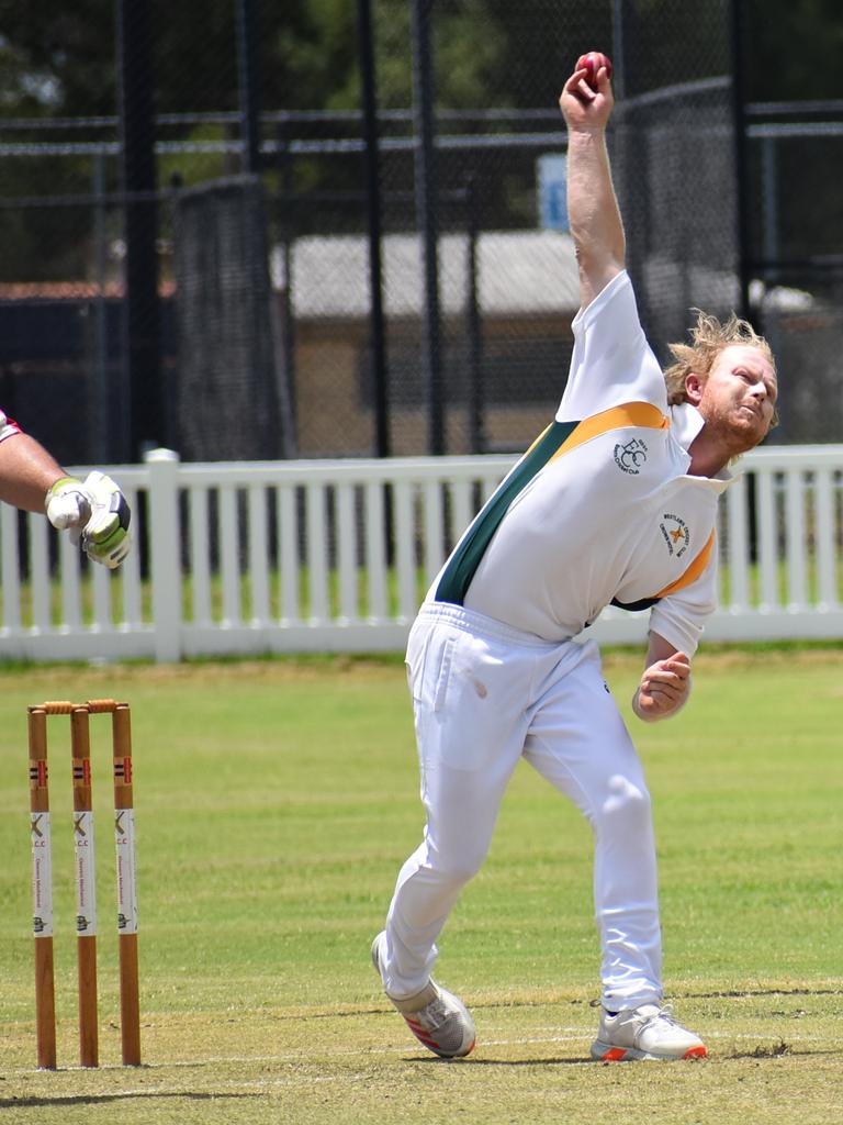 GDSC Easts/Westlawn Crown Hotel bowler Shannon Connor against South Services at Ellem Oval on Saturday, February 5, 2021.