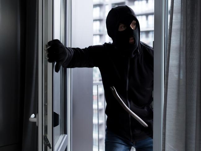 crime, break and enter, generic Istock