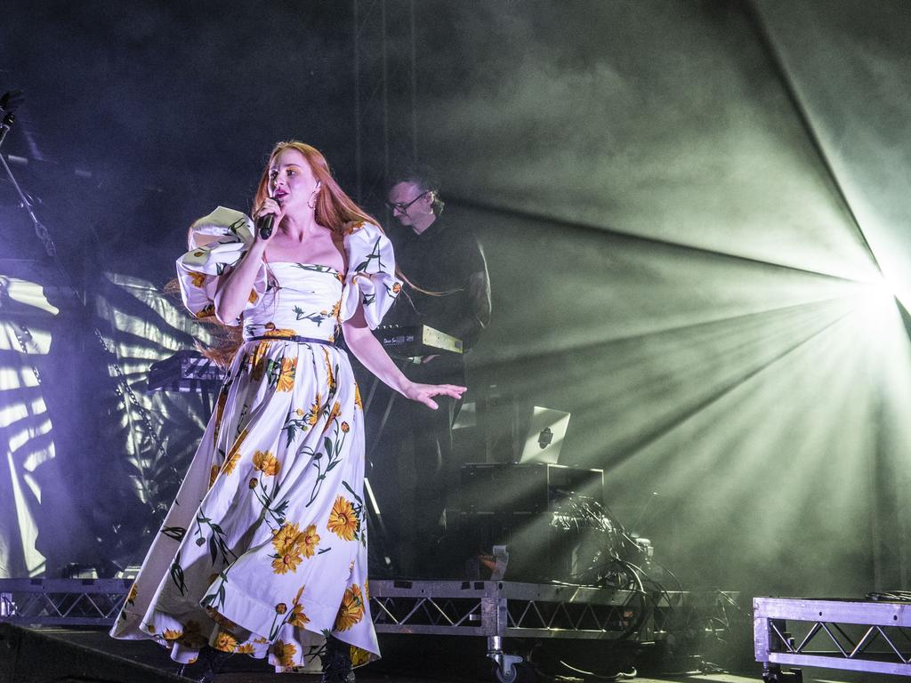 Friday nights headline act Vera Blue performs at the Toowoomba Carnival of Flowers Festival of Food and Wine. Friday, September 9, 2022. Picture: Nev Madsen.