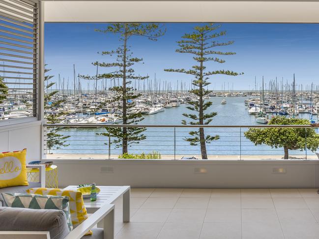 QUEST realestate. 491 Royal Esplanade Manly. Wynnum Herald