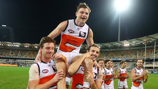 Heath Shaw is chaired off the field after his 250th game.