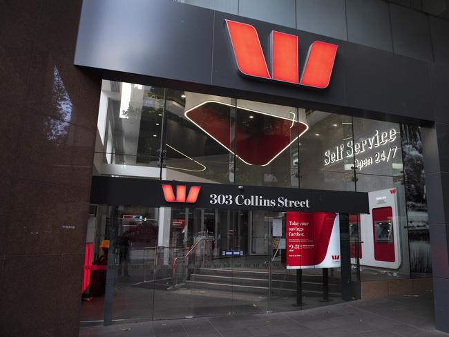 Westpac Bank has struggled to help custoemrs and is hiring more people.