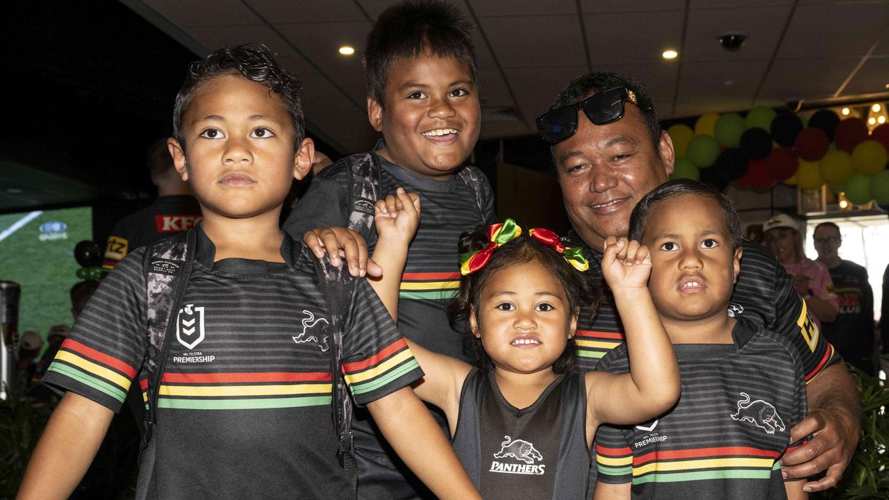 Tevita Takitaki poses for a photo with his children Ipeni 8, Junior 7, Boyd, 5 and Foketi 3 ahead of the grand final. Picture: NewsWire / Monique Harmer