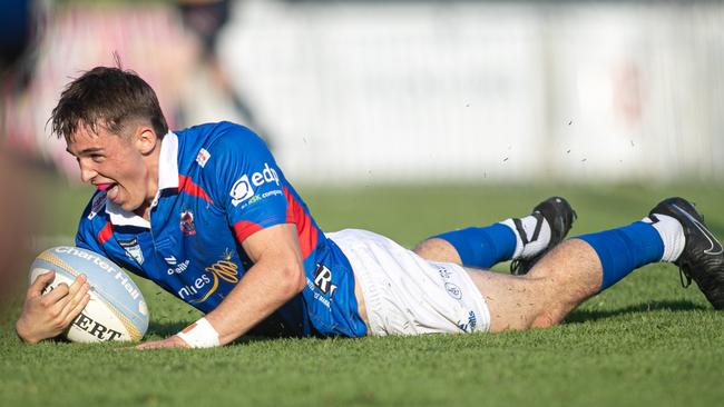 Manly player Brody McLaren scoring against Souths