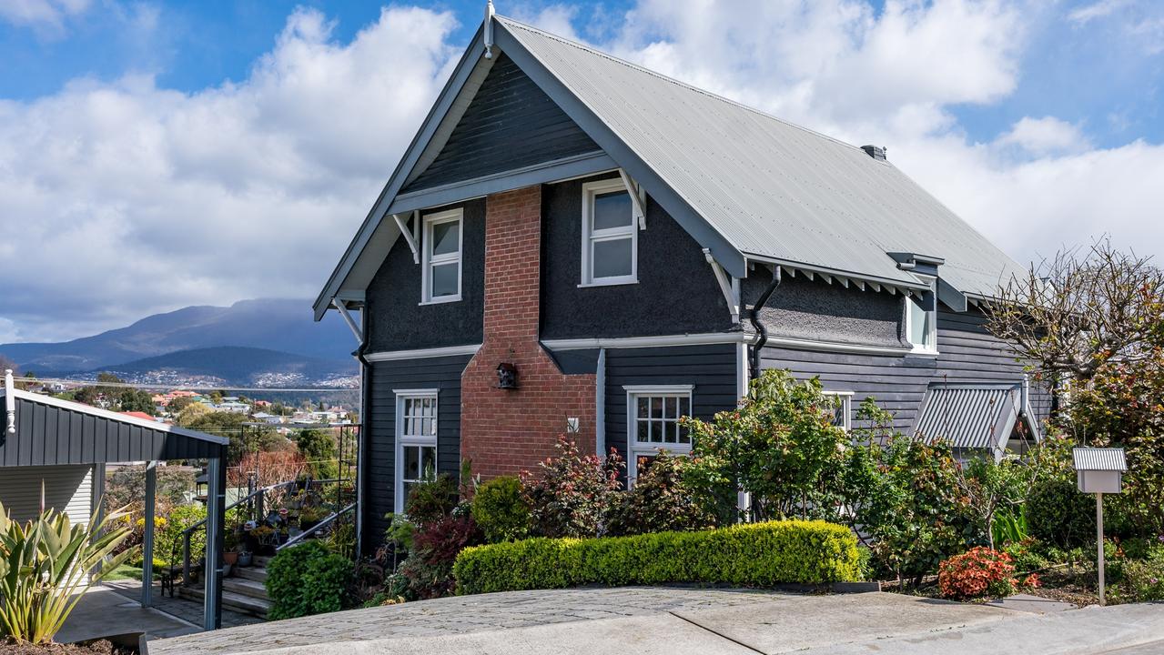 6 Atwell Ct, Lindisfarne, in Hobart, was Tassie most viewed property in late September, but sold after a cash offer of $1.026m and over 5000 views in a week. Picture: Supplied