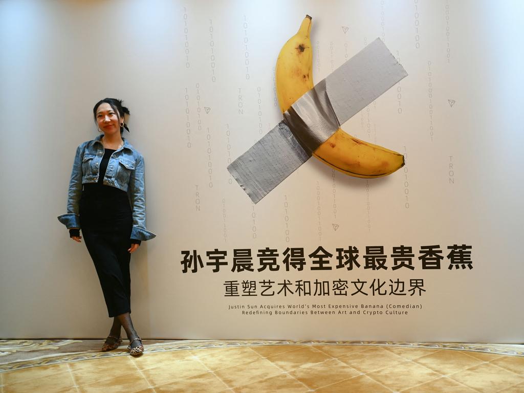 Crypto Boss Eats Banana He Bought For $6.2 Million | The Advertiser