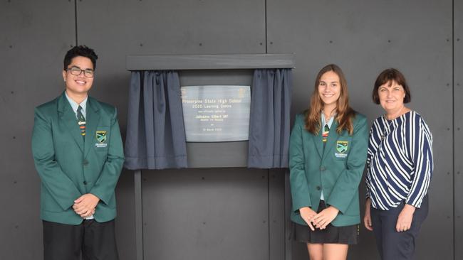 School captains Aiden Payet and Imogen Tulk with Mackay MP Julieanne Gilbert at the opening of Proserpine State High School’s Learning Centre.