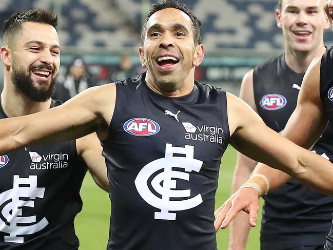 AFL Round 3. Geelong v Carlton at GMHBA Stadium, Geelong. 20/06/2020.  Eddie Betts holds his teammates back so 100 gamer Jack Martin can lead the team off  . Pic: Michael Klein