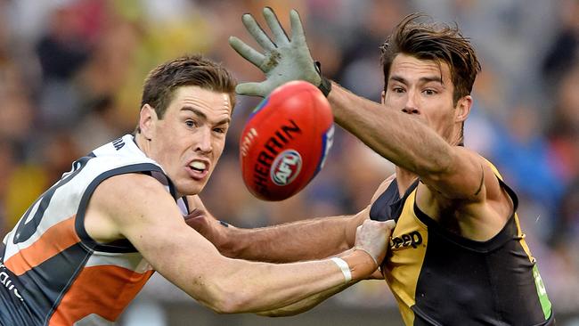 Jeremy Cameron, playing with the Giants back in 2015, had some big battles with former Tiger Alex Rance. Picture: AAP