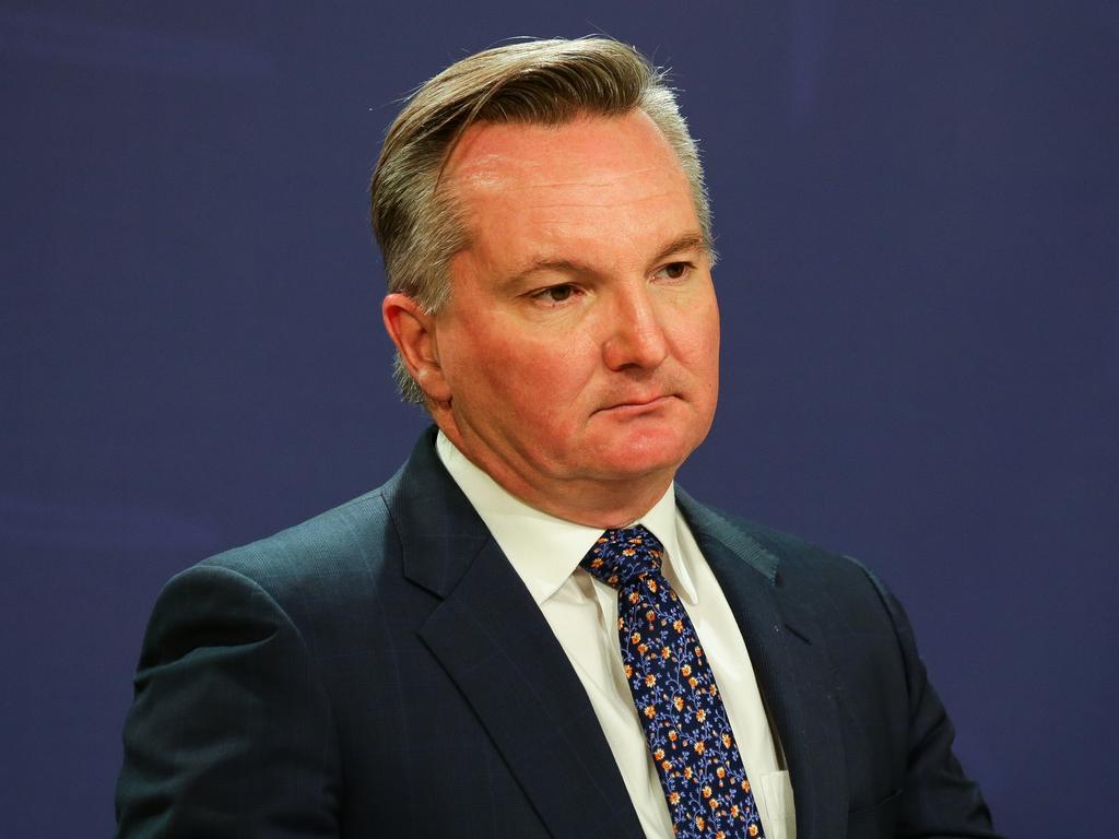 Opposition health spokesman Chris Bowen says Australia needs more vaccine supply deals. Picture: NCA NewsWire / Gaye Gerard