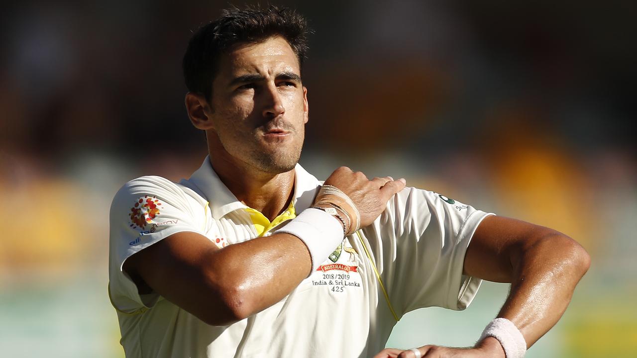 Mitchell Starc is close to recapturing his best form despite attracting a pack of critics during a lacklustre summer, teammate Pat Cummins and former quick Ryan Harris say. 