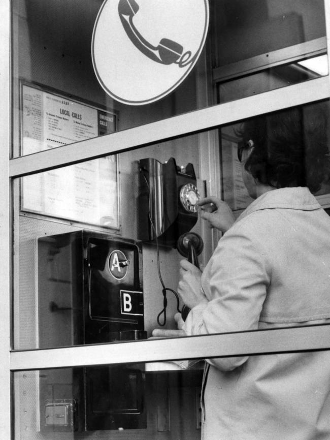 a public phone box in 1967.