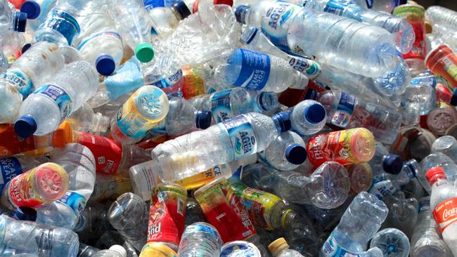 Why Plastic Water Bottles Are Bad for the Environment? 