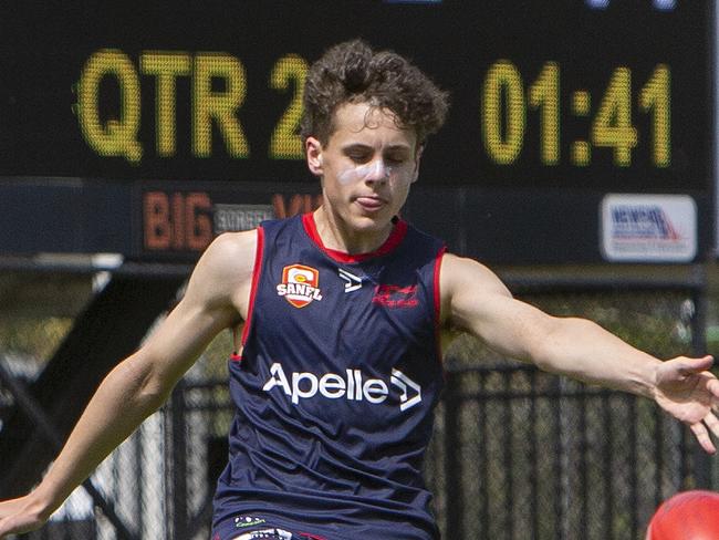 ADELAIDE, AUSTRALIA - Advertiser Photos OCTOBER 6, 2022: Action shots of the SANFL Intrastate Carnival at Thebarton Oval. Metro U15 boys match between Norwood and North Adelaide. Picture Emma Brasier