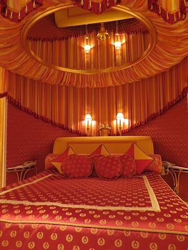 Royal Suite At The Burj Al Arab Dubai, Above Bed Ceiling Mirror
